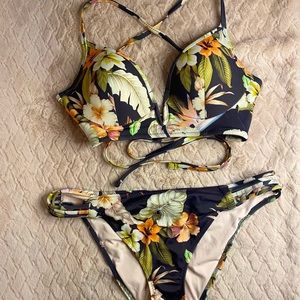 Shade & Shore bikini